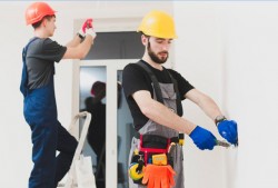 Бесплатная вакансия. Работа для строителей - отделочников;. Оплата 14 Евро в час. С опытом